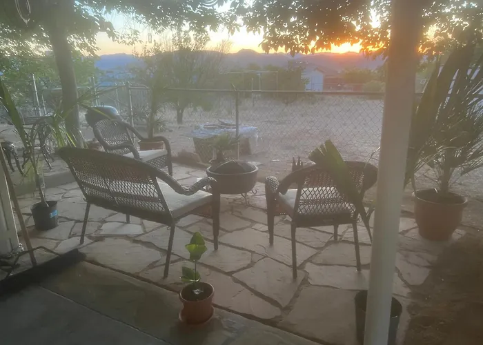The Triple Palms * Kingman